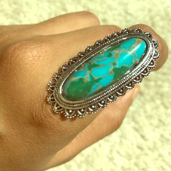 Finger Ring - Picture 1 of 1